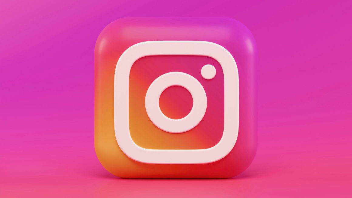 Instagram #embeded hack (Auto Logout Error)